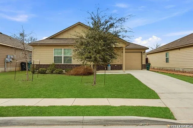 3 bed, 2.0 bath, 1305 sqft, $2,950 — Photo 2
