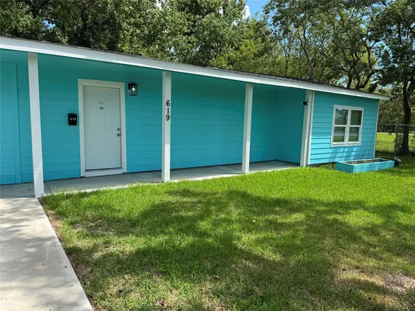 619 Avenue B, La Marque, TX 77568