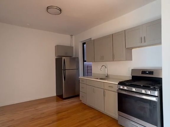 2nd image of 541 Union Ave #B3