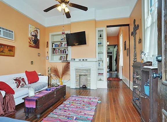 4th image of 2740 Palmyra St