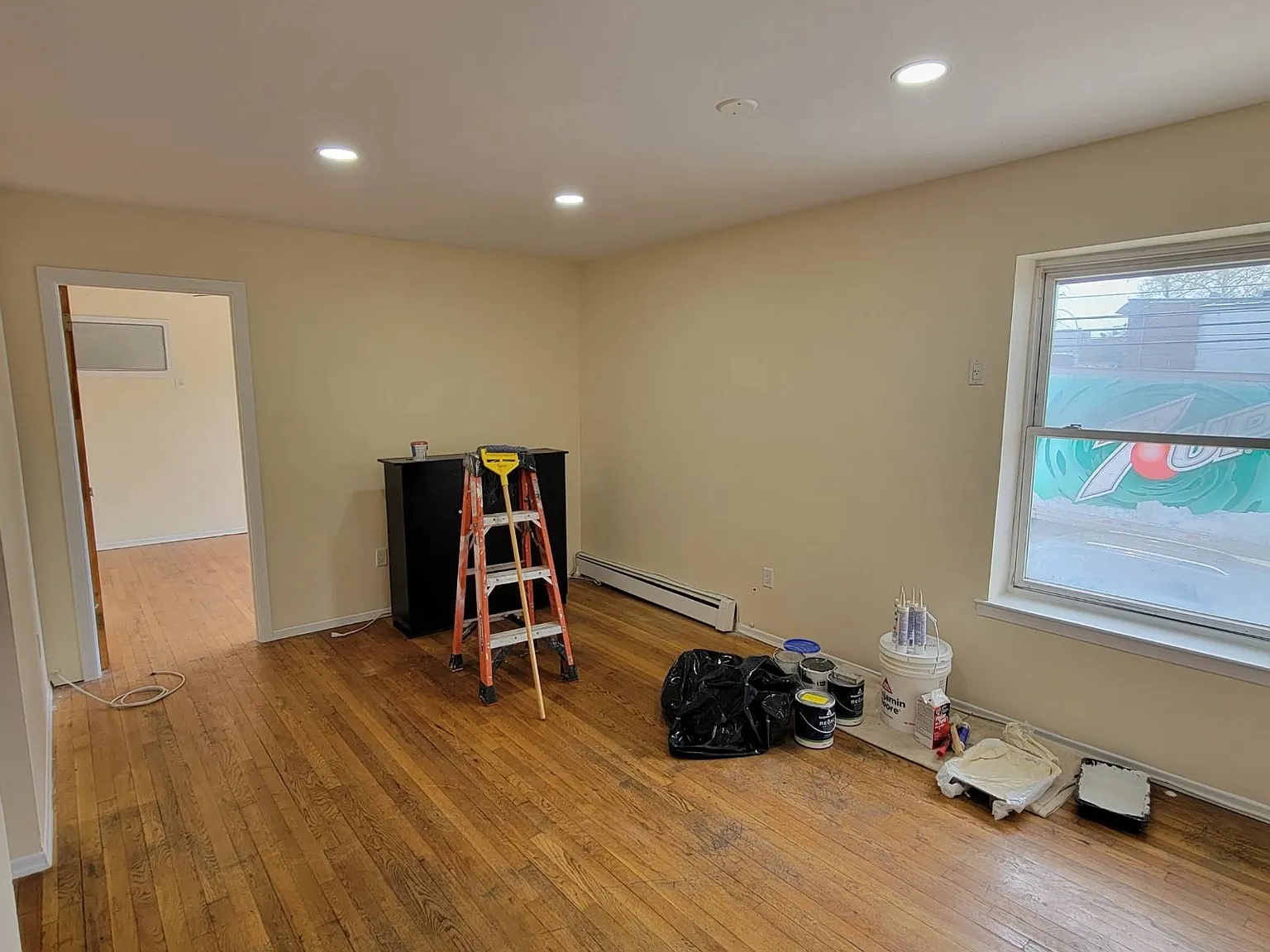 2 bed, 1.0 bath, 800 sqft, $2,600 — Photo 3
