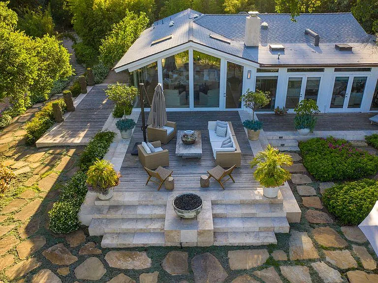 830 Buena Vista Dr — Photo 3