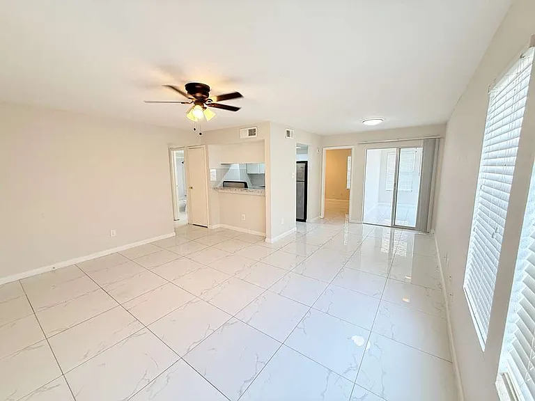 Star Beltway 8 Apartments — Photo 17