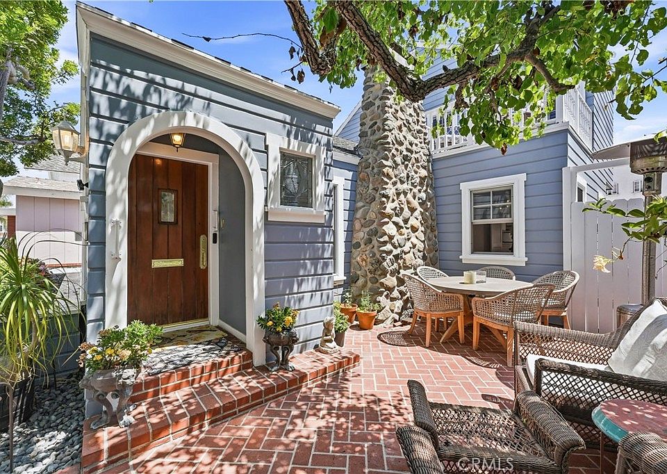 1st image of 1617 E Balboa Blvd