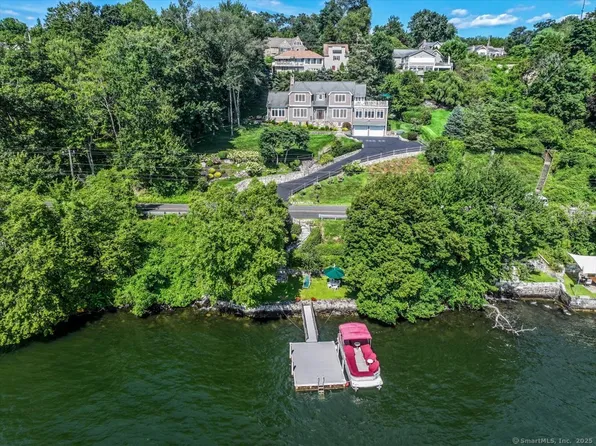 595 Candlewood Lake Road, Brookfield, CT 06804