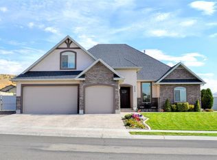 2359 Khoury Ln, Elko, NV 89801