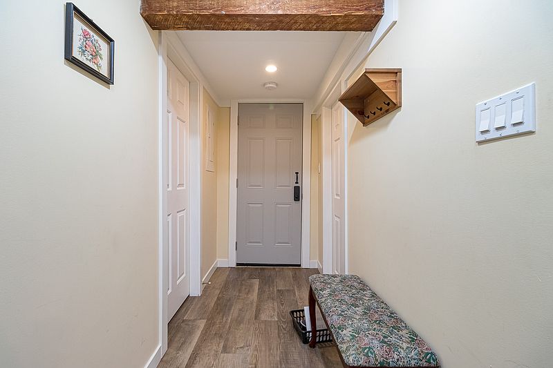 Saanich House for rent - 3 Bedrooms — photo 29