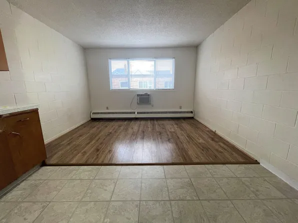 2120 Cornwall St #28, Regina, SK S4P 2K7