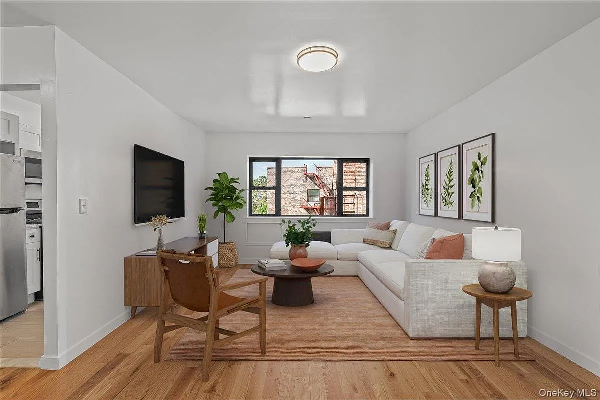 2 bed, 1.5 bath, 993 sqft, $2,895 — Photo 1
