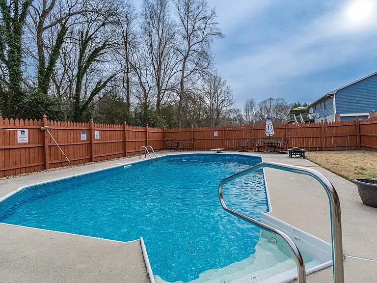5038 Clearwater Lake Rd — Photo 2