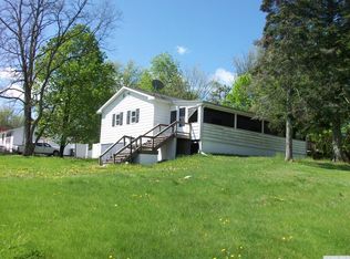 34 Regal Rd, Stuyvesant, NY 12173