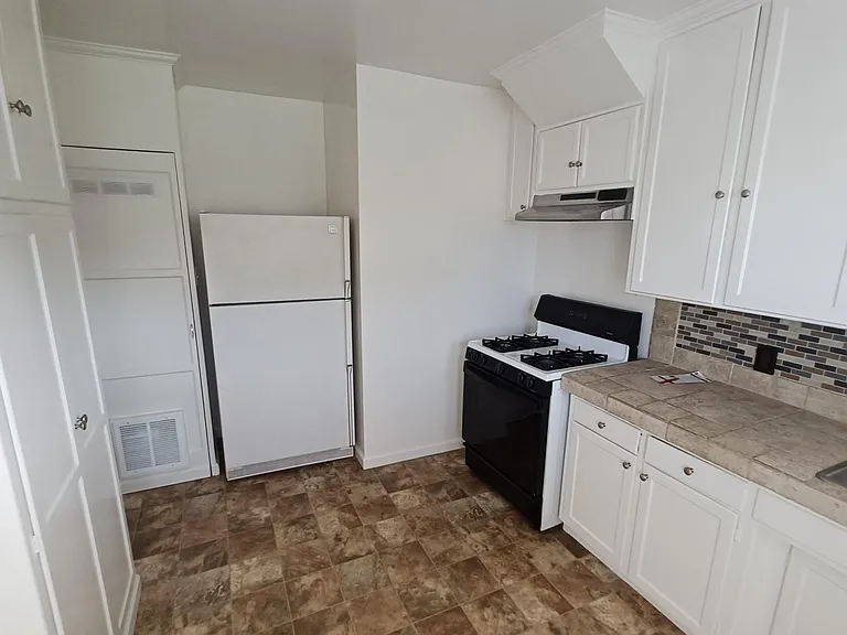 1300 Manhattan Beach Blvd #1300 — Photo 4