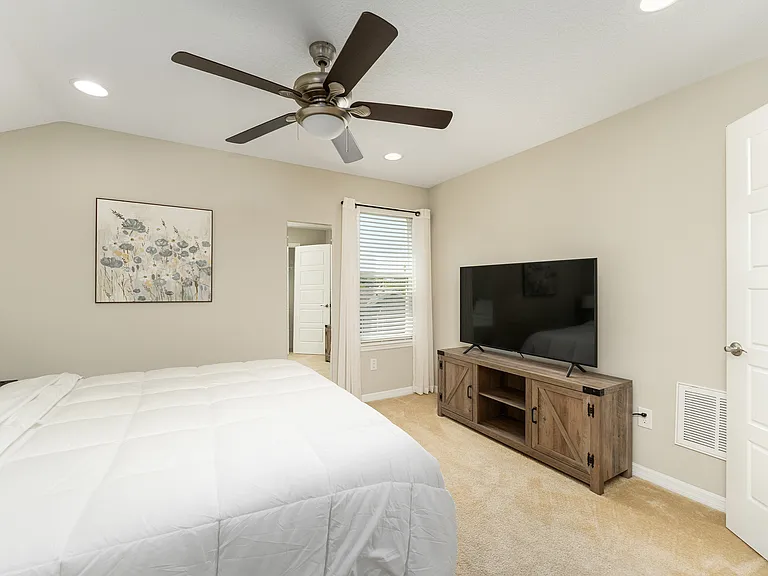 3441 NW 56th Ave — Photo 37