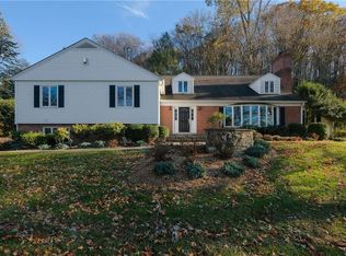 37 W Orchard Rd, Chappaqua, NY 10514