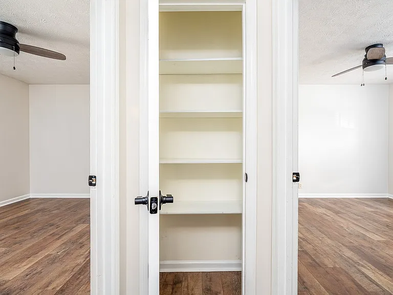164 Hillside Dr — Photo 12