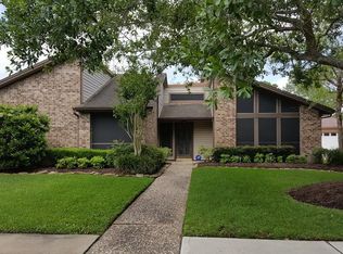 14919 Beechurst Dr, Houston, TX 77062