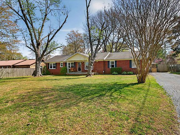 2nd image of 126 Grogan Cir