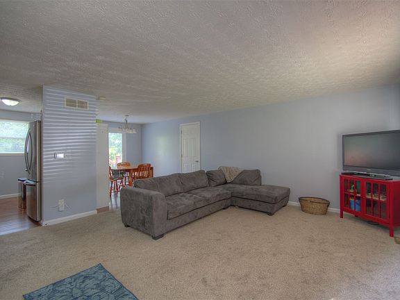 3rd image of 3319 Northway Dr