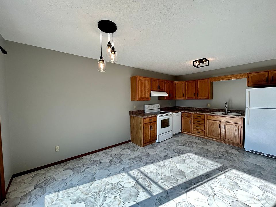 1st image of 700 N Harrington Ave #704