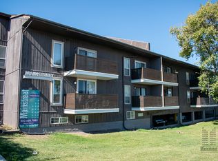 1431 37th St SW, Calgary, AB T3C 1S6