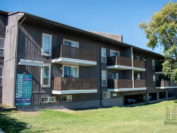 1431 37th St SW, Calgary, AB T3C 1S6