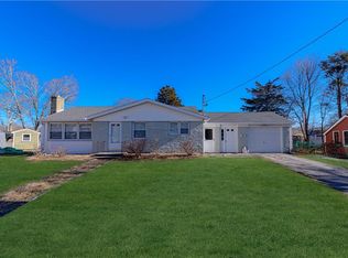 24 Bayberry Dr, North Kingstown, RI 02852