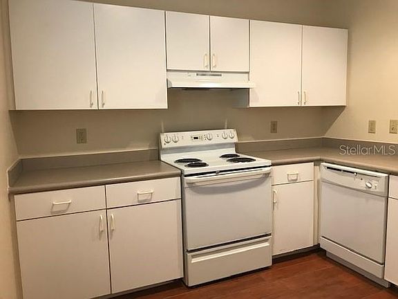 4th image of 132 Vista Verdi 120 Cir