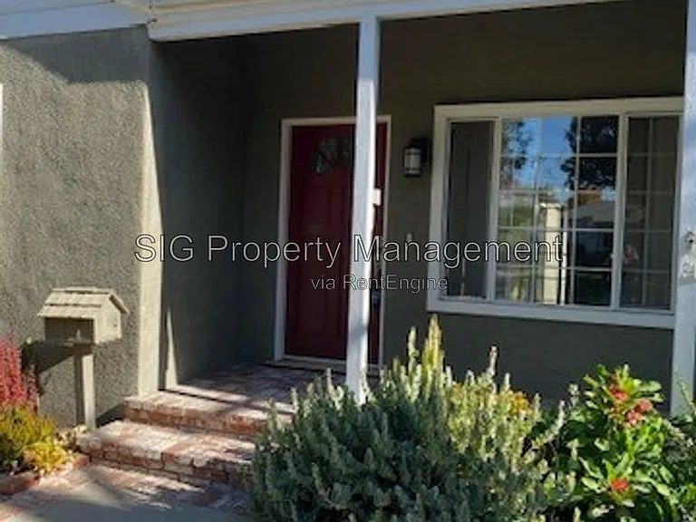 1412 N Fairview St — Photo 21