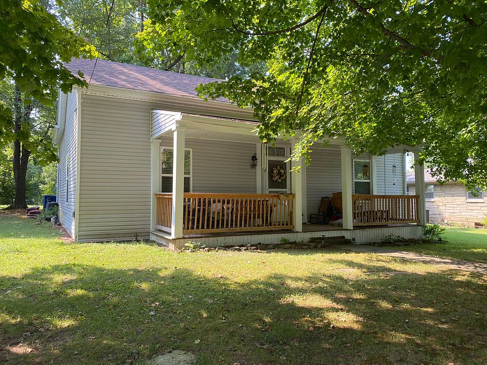 1st image of 720 Oakwood Dr