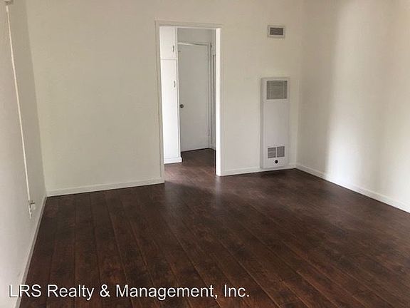 3rd image of 770 E Washington Blvd APT 16