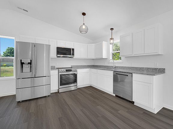 4th image of 301 Malvern Rd