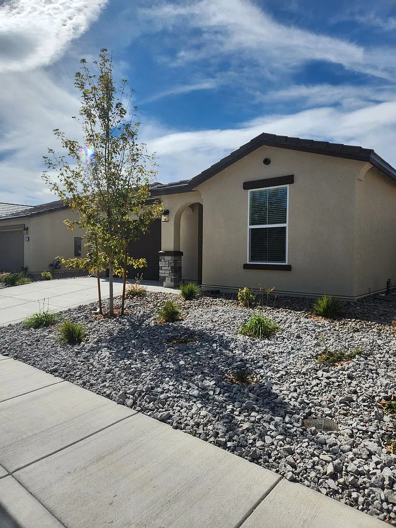 Brand-New South Reno Home with Mountain Views — Photo 2