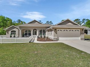 53731 Rivertrace Rd, Astor, FL 32102