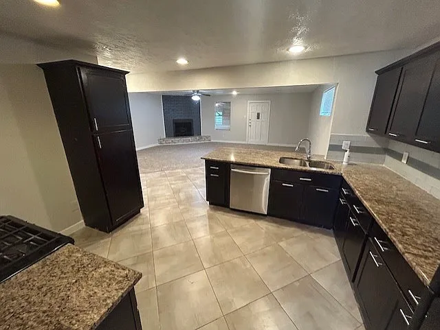 3 bed, 1485 sqft, $1,750 — Photo 2