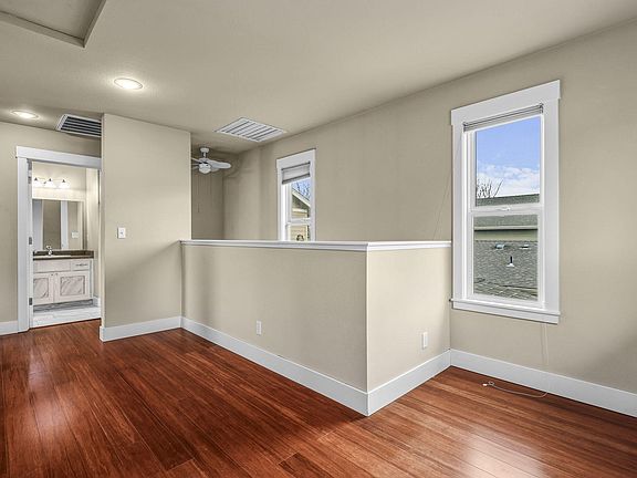 4th image of 864 Kite Ln