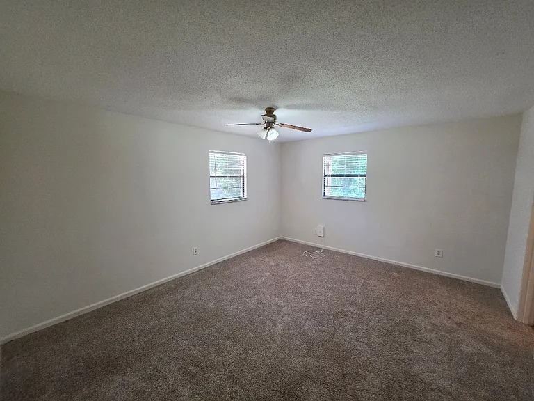1512 Juniper Dr — Photo 7
