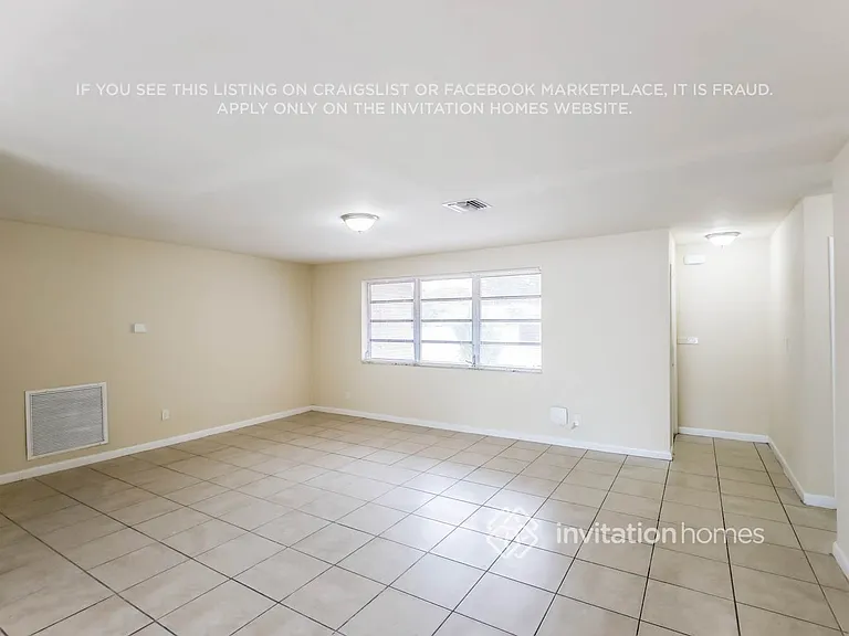 4641 NW 7th Dr — Photo 5