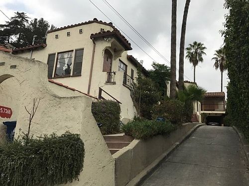 1st image of 828 1/2 Maltman Ave