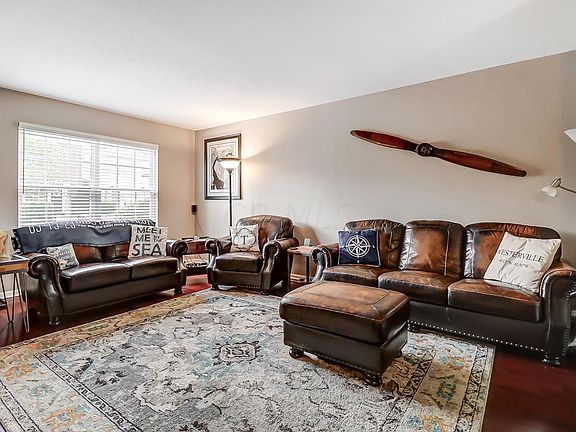 3rd image of 6411 Walnut Fork Dr #6411