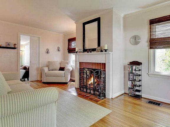 2nd image of 884 Grandon Ave