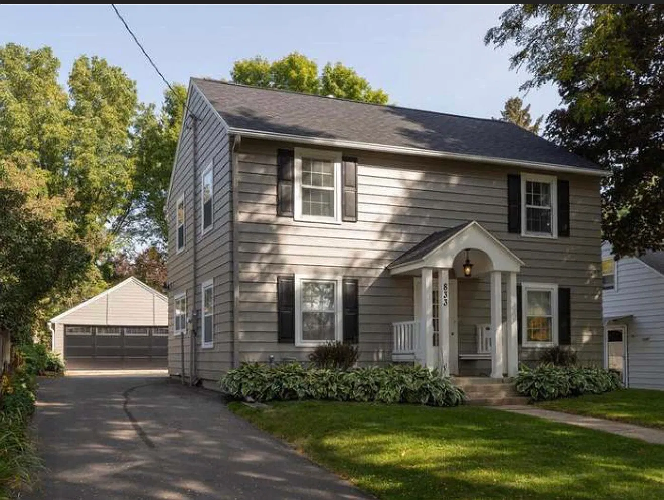 3 bed, 1.5 bath, 1708 sqft, $2,100 — Photo 1