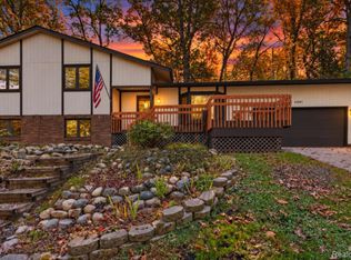 5001 Mohawk Blvd, Clarkston, MI 48348