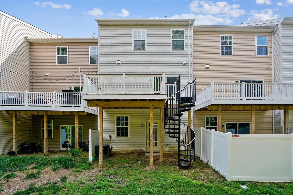 Rear - 8523 Golden Eagle Ln