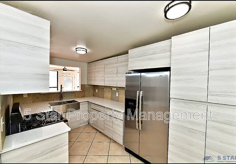 10565 Murphy St — Photo 12