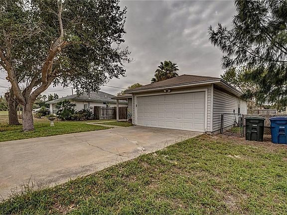 2nd image of 310 Sea Side Dr