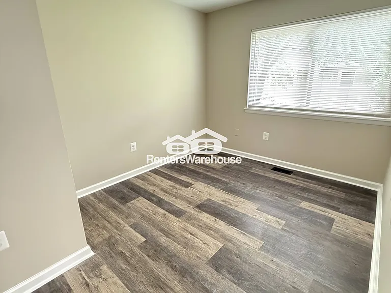 7538 Woodbine Dr — Photo 15