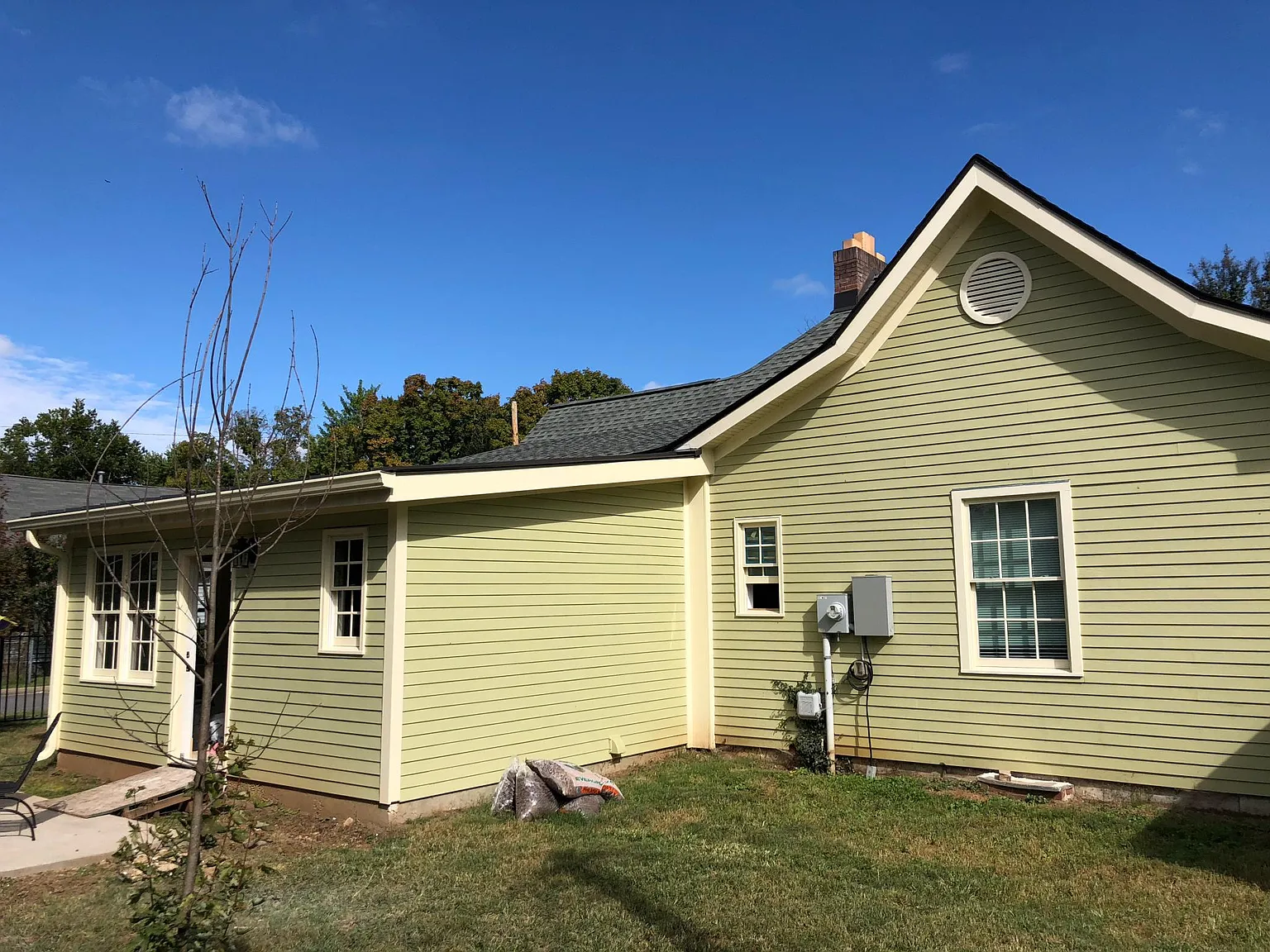 3 bed, 1.5 bath, 1820 sqft, $2,000 — Photo 4