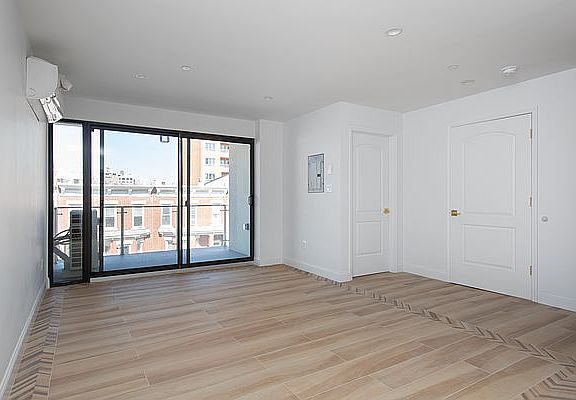 3rd image of 27-15 27th St #4A