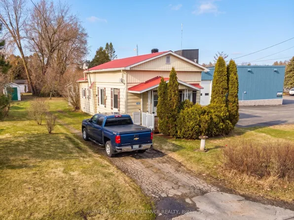 4866 Two Line Rd, South Glengarry, ON K0C 1E0