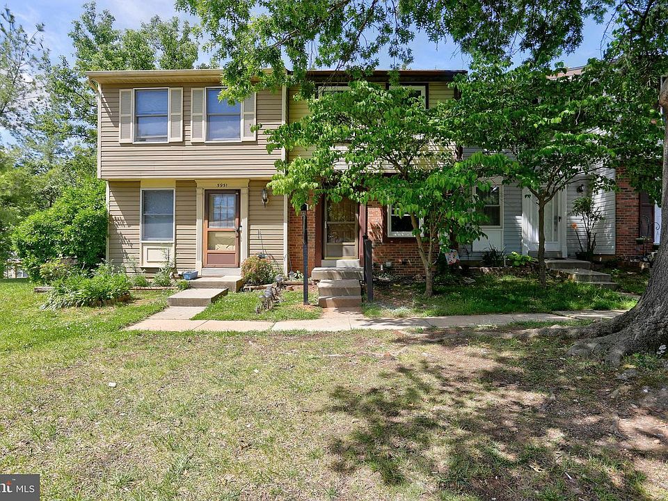 1st image of 5953 Rowanberry Dr #8B
